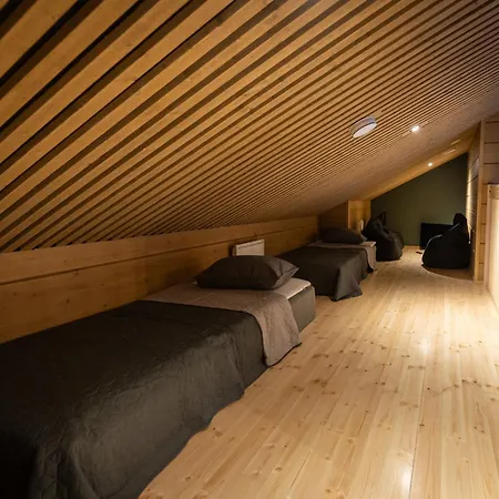 Black Work Levi Aapa Kittilä