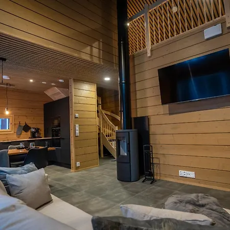 Black Work Levi Aapa בקתה