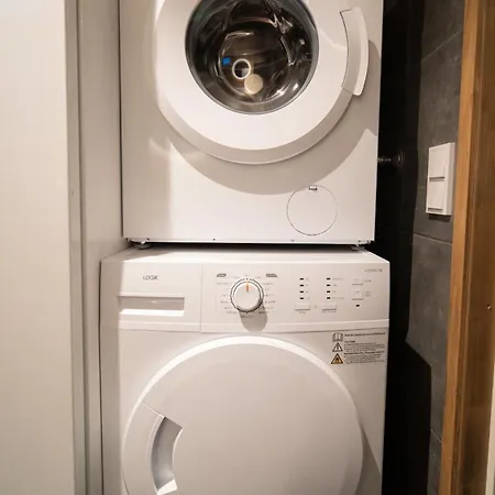 Black Work Levi Aapa * Kittilä